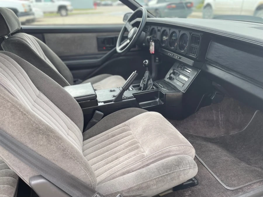 1983 Pontiac Firebird Trans Am 3rd Gen - Image 17 of 18