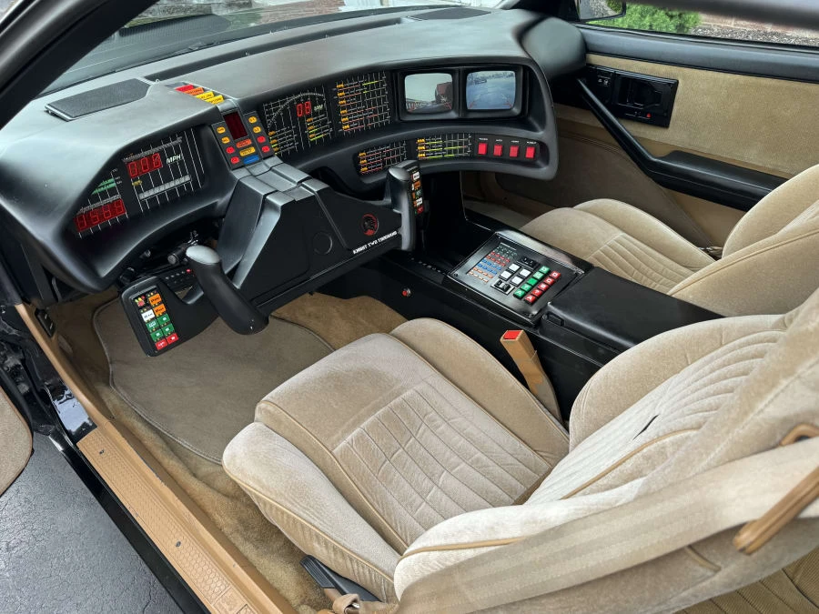 1983 Pontiac Firebird Trans Am 3rd Gen - Image 7 of 10