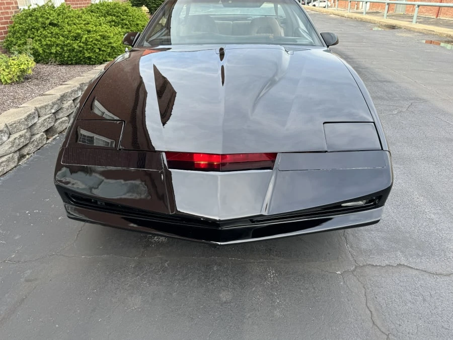1983 Pontiac Firebird Trans Am 3rd Gen - Image 4 of 10