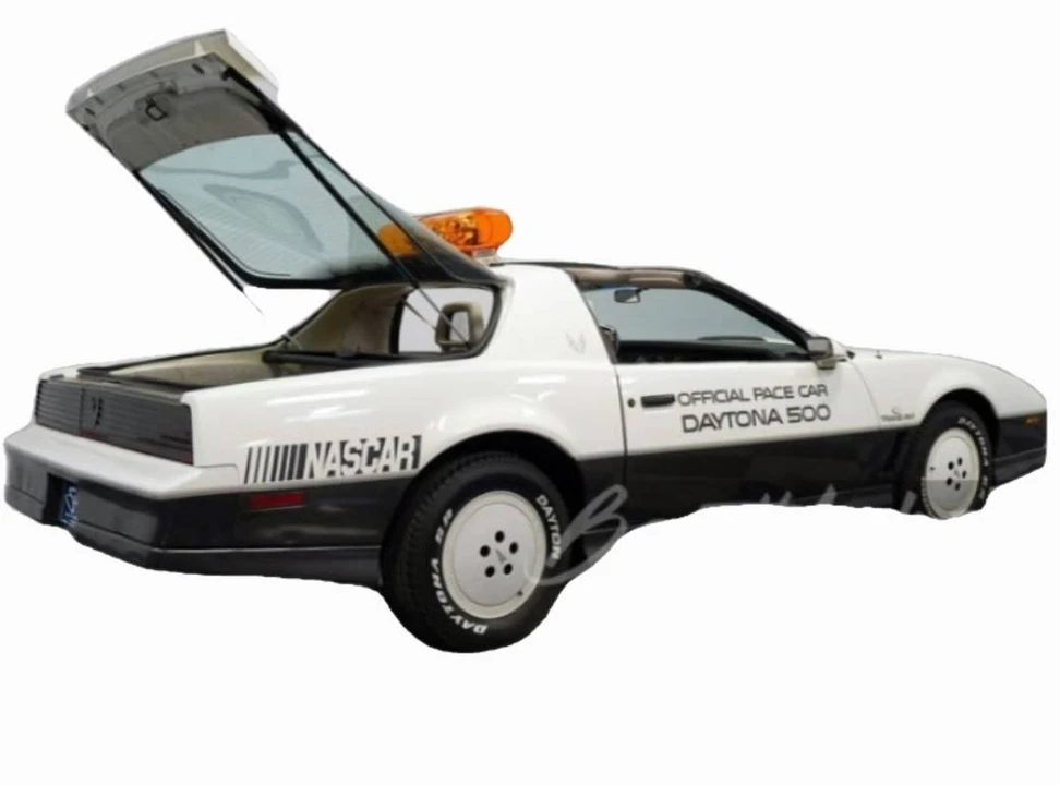 1983 Pontiac Firebird Trans Am 3rd Gen - Image 8 of 24