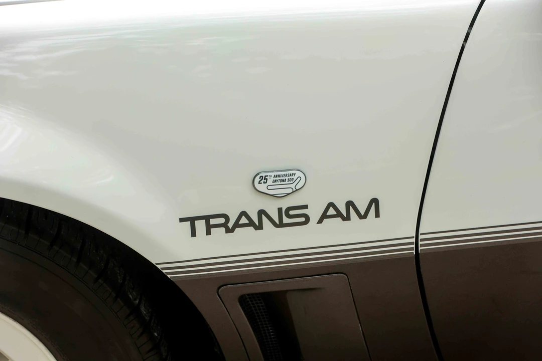 1983 Pontiac Firebird Trans Am 3rd Gen - Image 9 of 31
