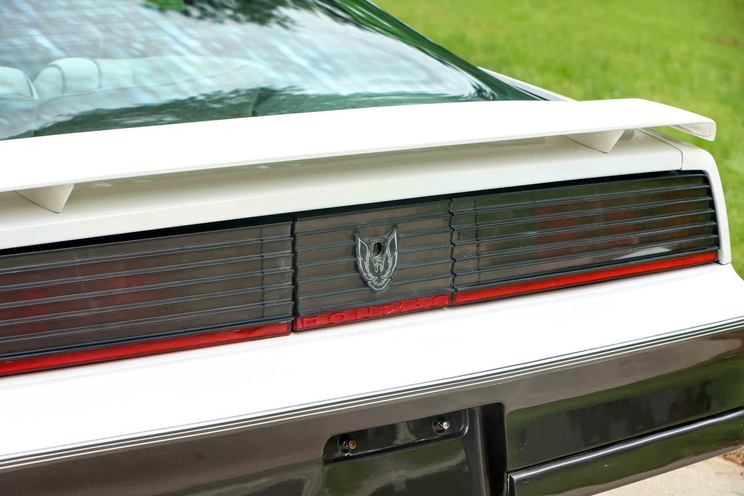 1983 Pontiac Firebird Trans Am 3rd Gen - Image 24 of 31