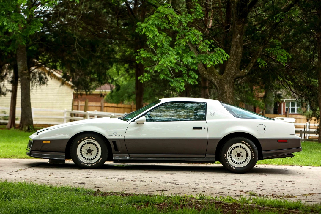 1983 Pontiac Firebird Trans Am 3rd Gen - Image 7 of 31