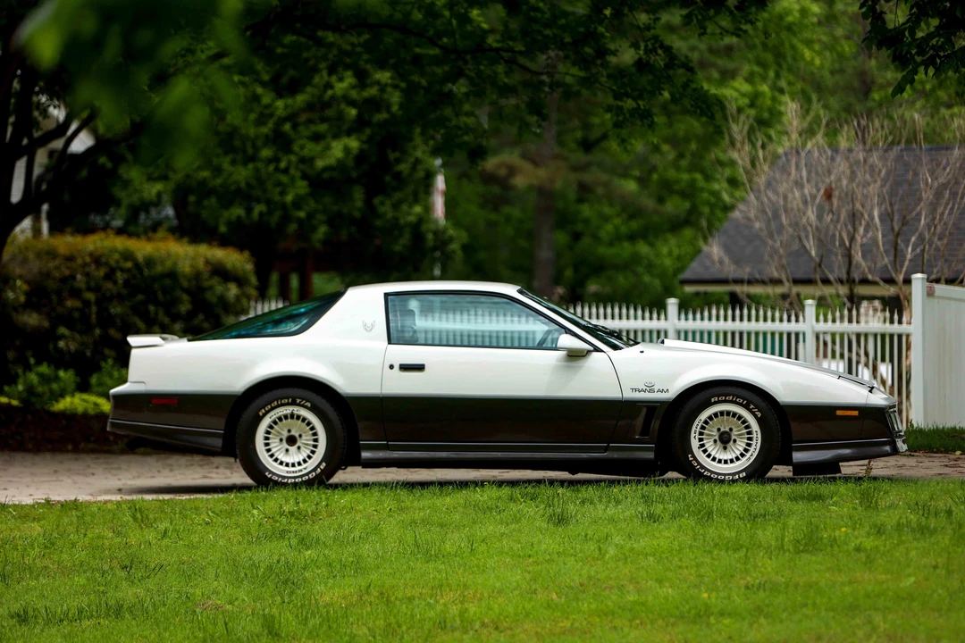 1983 Pontiac Firebird Trans Am 3rd Gen - Image 6 of 31