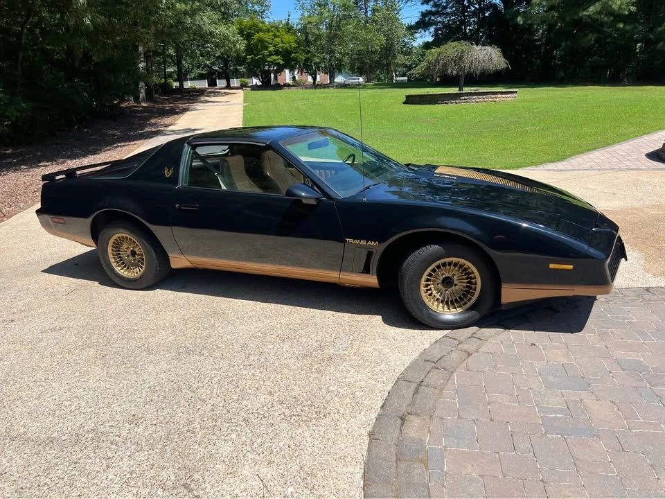 1983 Pontiac Firebird Trans Am 3rd Gen - Image 2 of 20