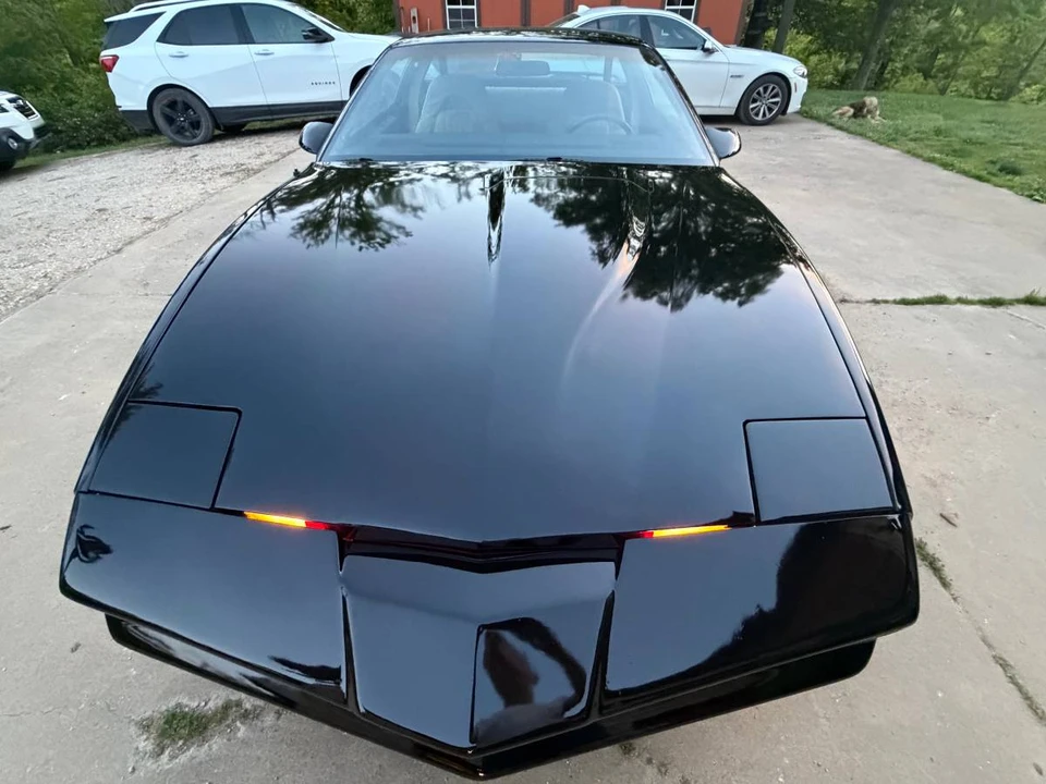 1983 Pontiac - Image 2 of 24