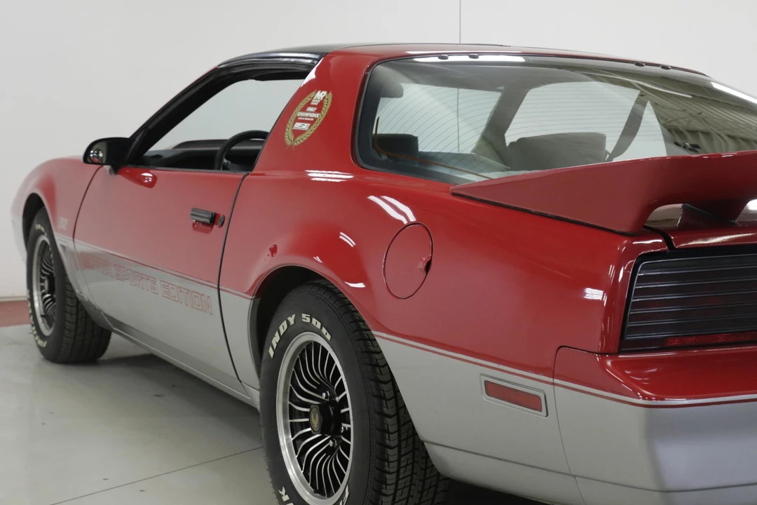 1983 Pontiac Firebird Trans Am 3rd Gen - Image 27 of 31