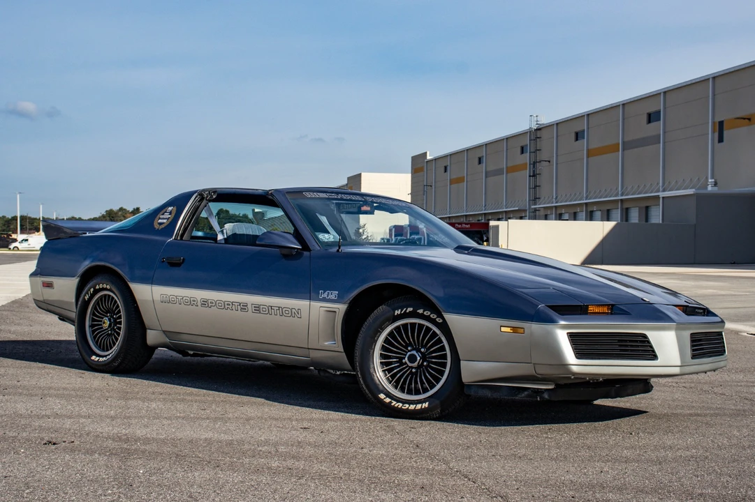 1983 Pontiac Firebird Trans Am 3rd Gen - Image 4 of 21