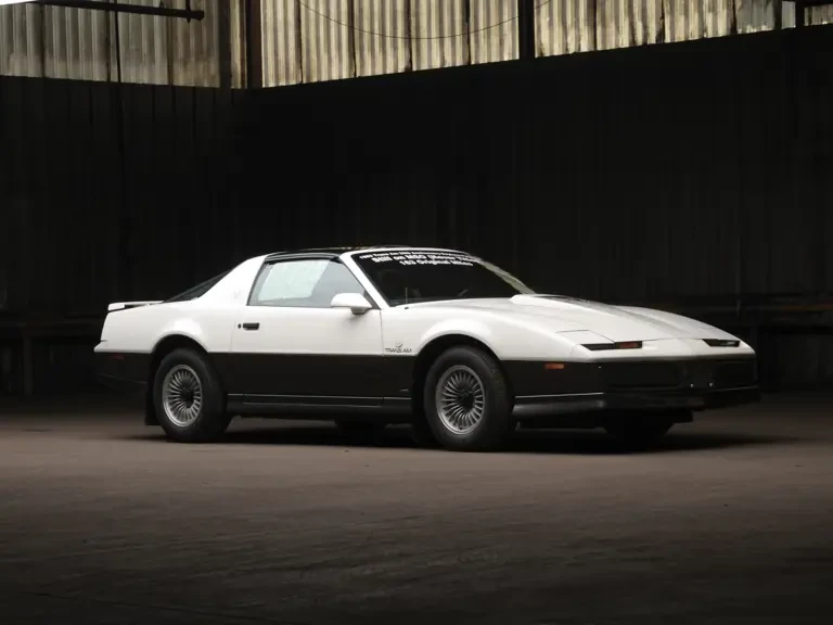 1983 Pontiac Firebird Trans Am 3rd Gen - Image 2 of 2