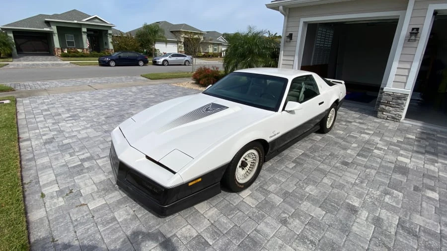 1983 Pontiac Firebird Trans Am 3rd Gen - Image 9 of 31