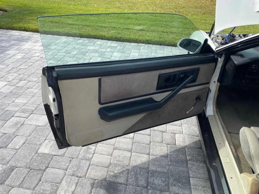 1983 Pontiac Firebird Trans Am 3rd Gen - Image 19 of 31