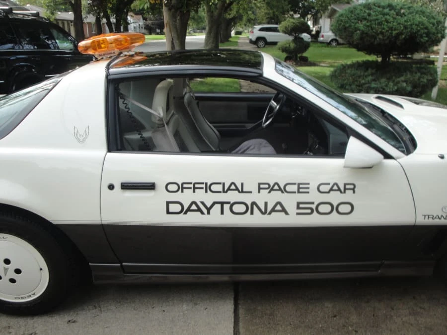1983 Pontiac Firebird Trans Am 3rd Gen - Image 9 of 12