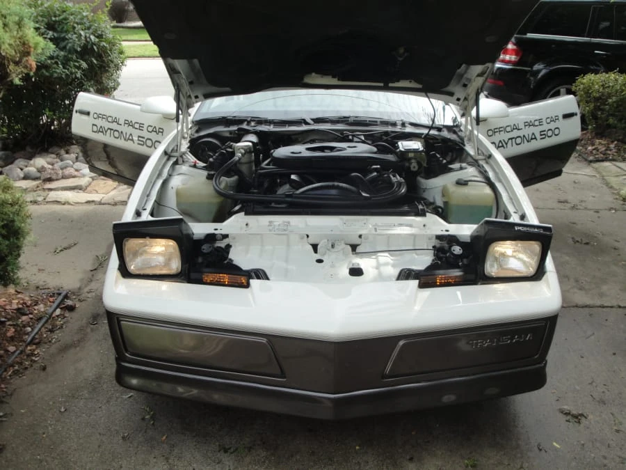 1983 Pontiac Firebird Trans Am 3rd Gen - Image 11 of 12
