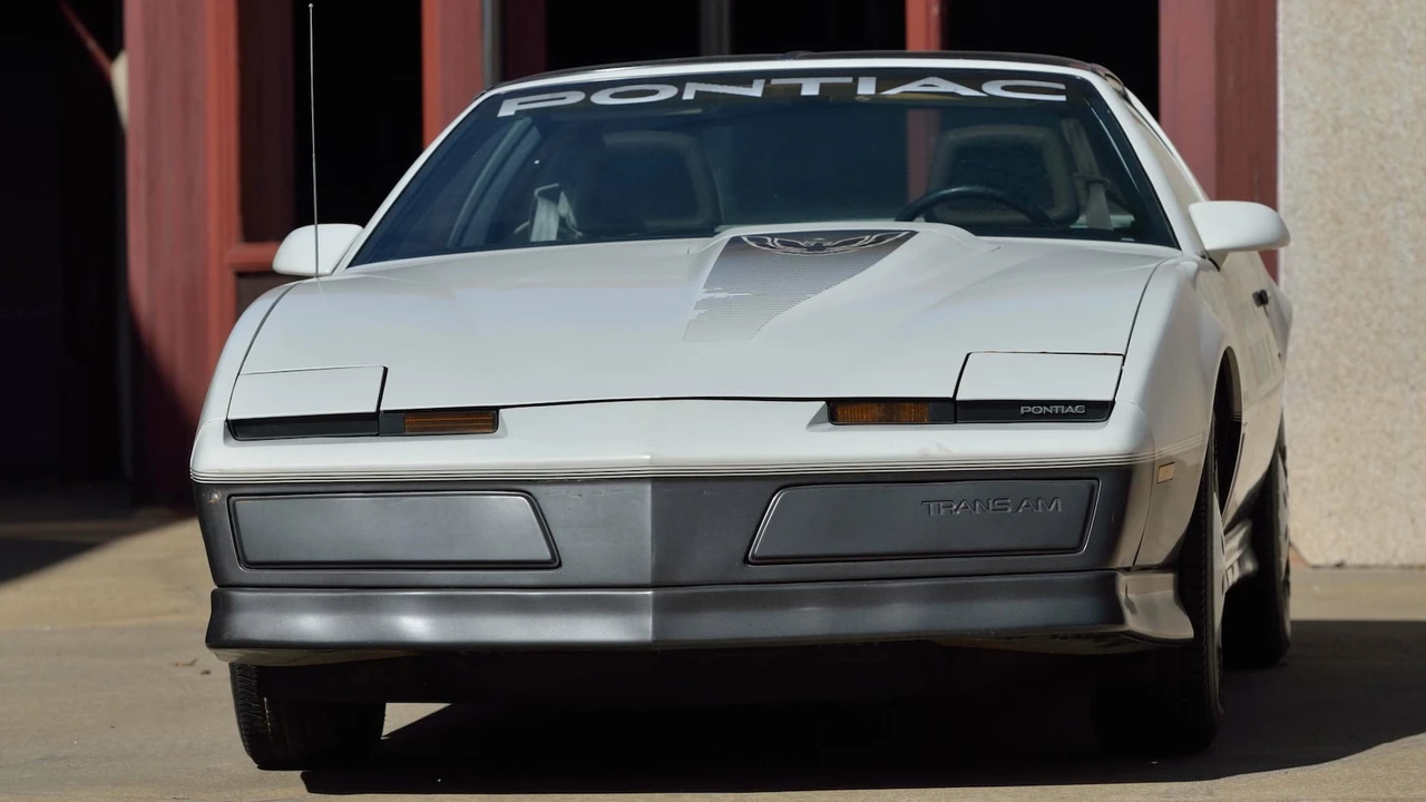 1983 Pontiac Firebird Trans Am 3rd Gen - Image 14 of 24