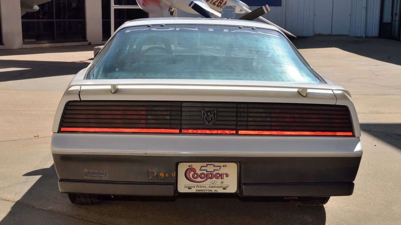 1983 Pontiac Firebird Trans Am 3rd Gen - Image 20 of 24
