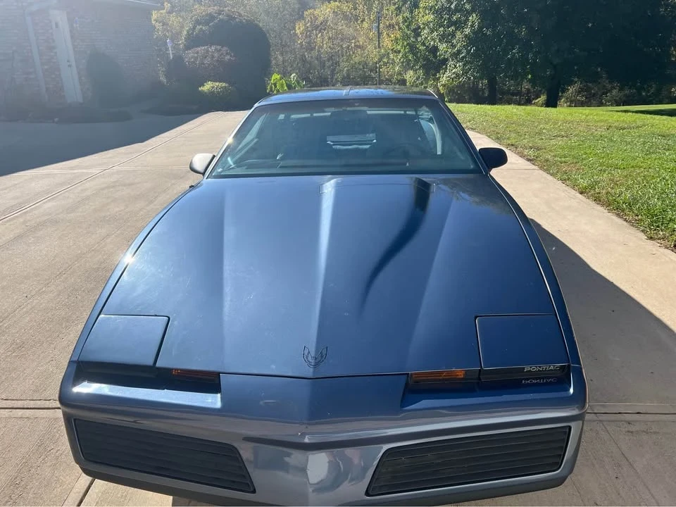 1983 Pontiac Firebird Trans Am 3rd Gen - Image 2 of 5