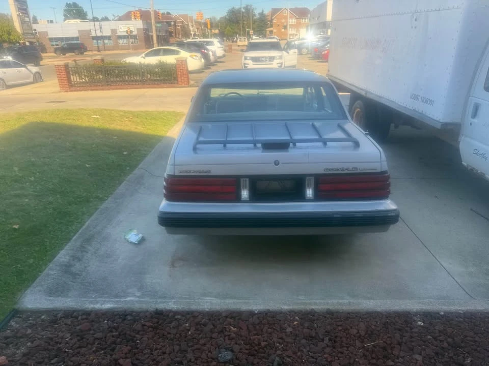 1983 Pontiac G6 - Image 3 of 8