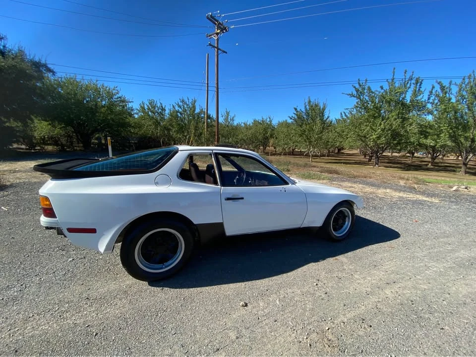 1983 Porsche 944 - Image 16 of 19