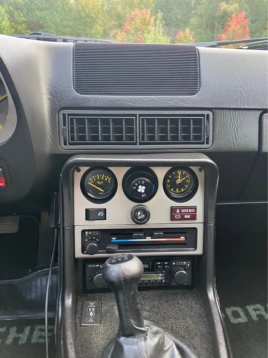 1983 Porsche 944 - Image 7 of 10