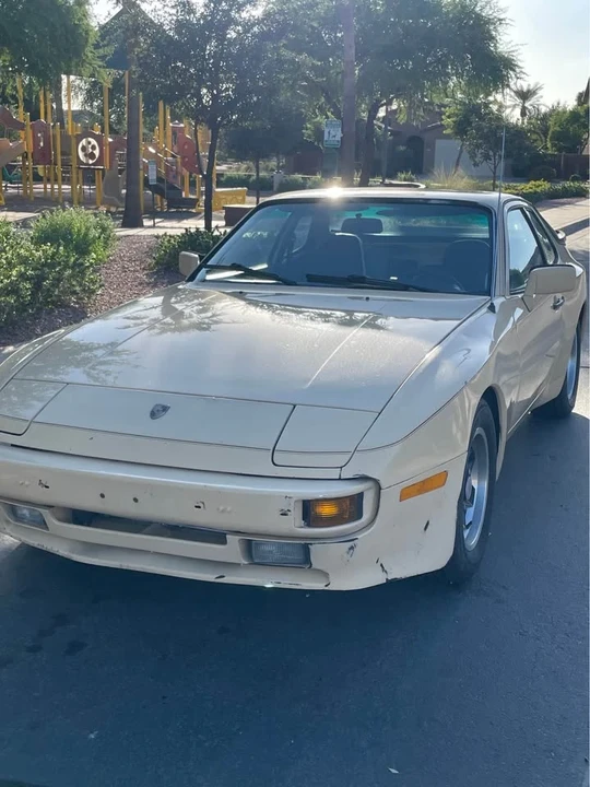 1983 Porsche 944 - Image 5 of 10