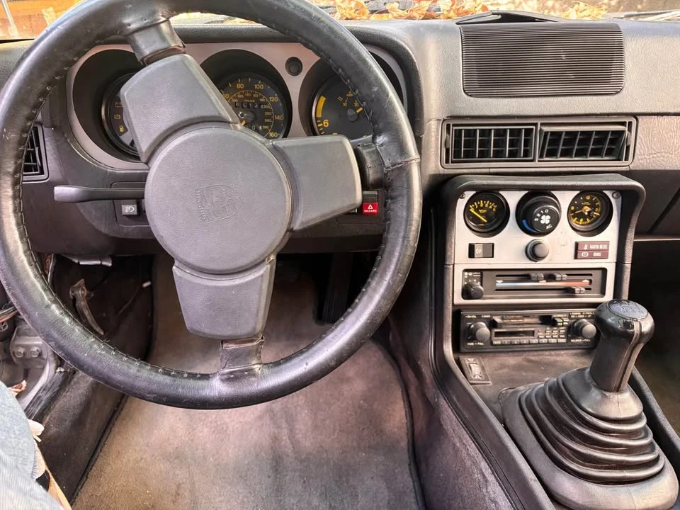 1983 Porsche 944 - Image 14 of 20