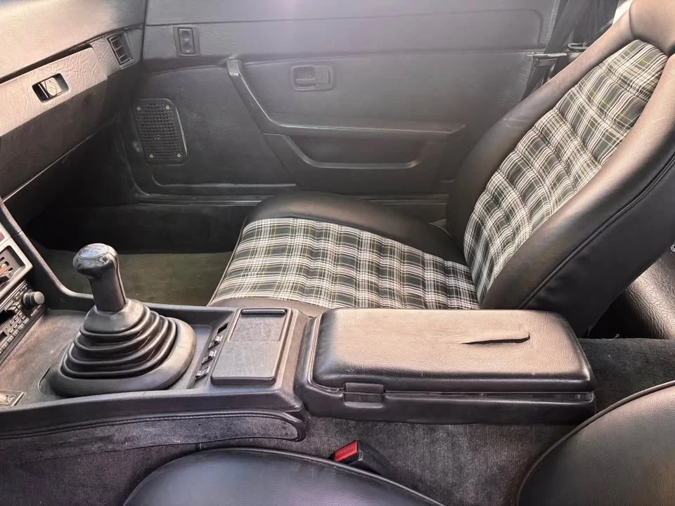 1983 Porsche 944 - Image 15 of 20