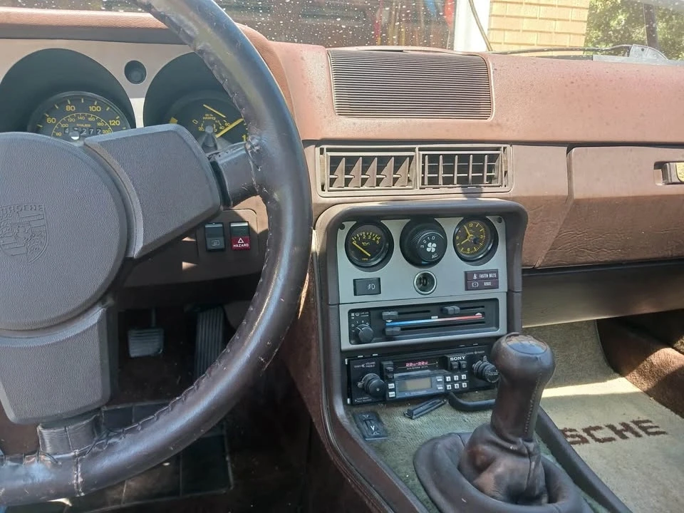 1983 Porsche 944 - Image 8 of 8