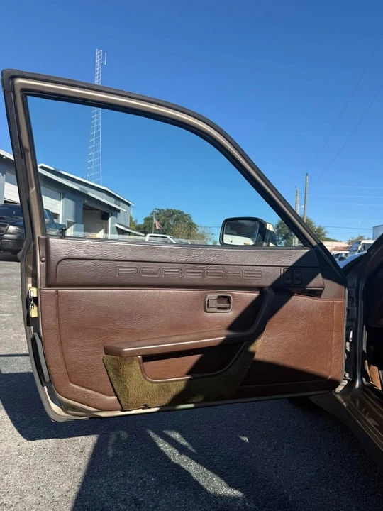 1983 Porsche 944 - Image 16 of 20