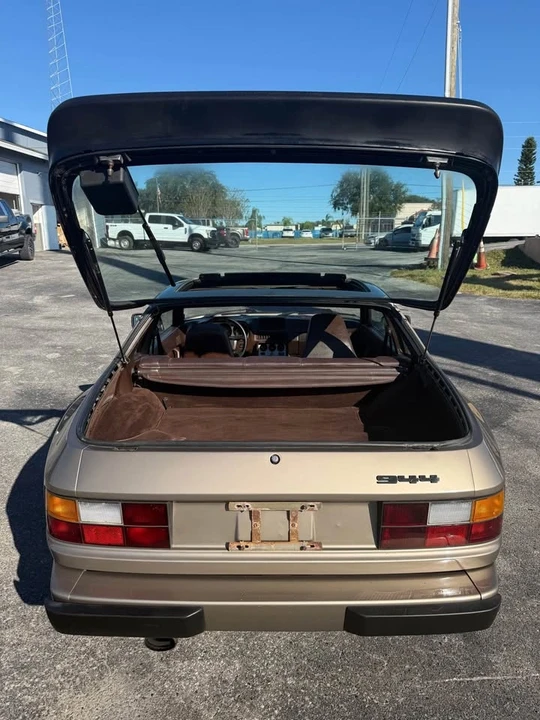 1983 Porsche 944 - Image 8 of 20