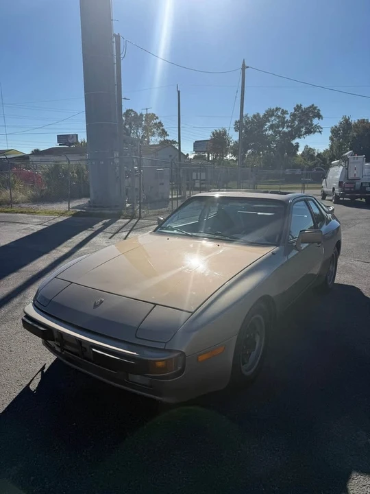 1983 Porsche 944 - Image 13 of 20