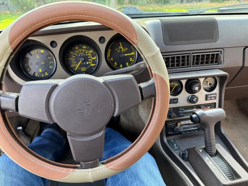 1983 Porsche 944 - Image 4 of 10