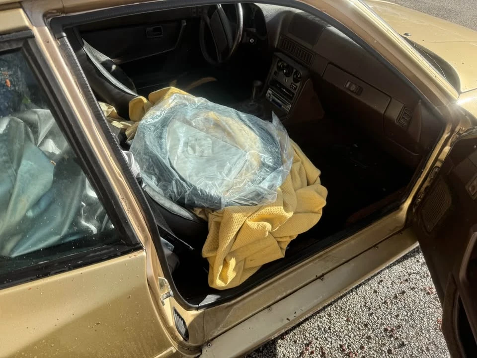 1983 Porsche 944 - Image 6 of 7