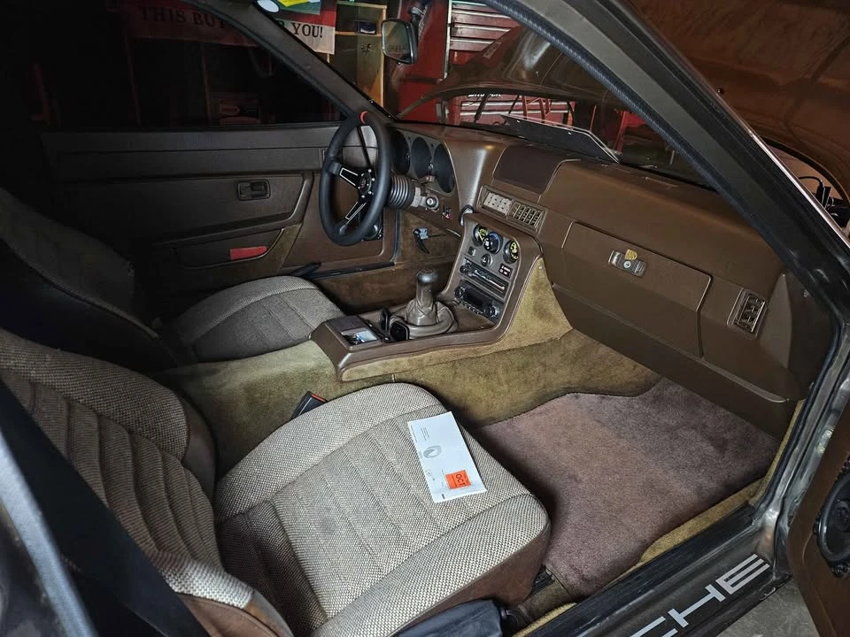 1983 Porsche 944 - Image 9 of 9