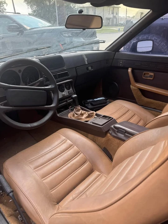 1983 Porsche 944 - Image 10 of 14