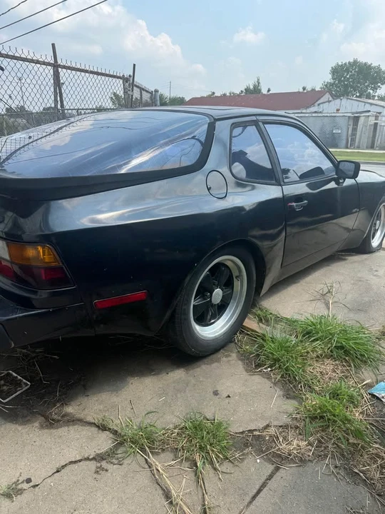 1983 Porsche 944 - Image 2 of 14