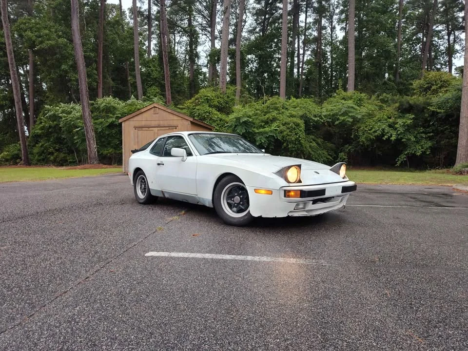 1983 Porsche 944 - Image 5 of 7
