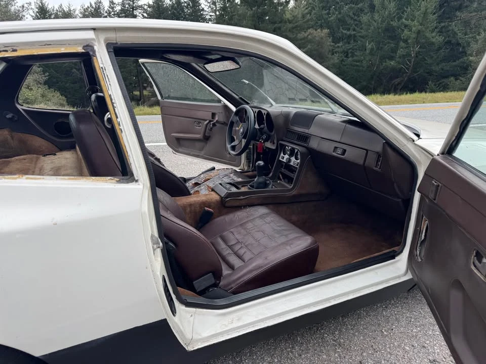 1983 Porsche 944 - Image 7 of 11