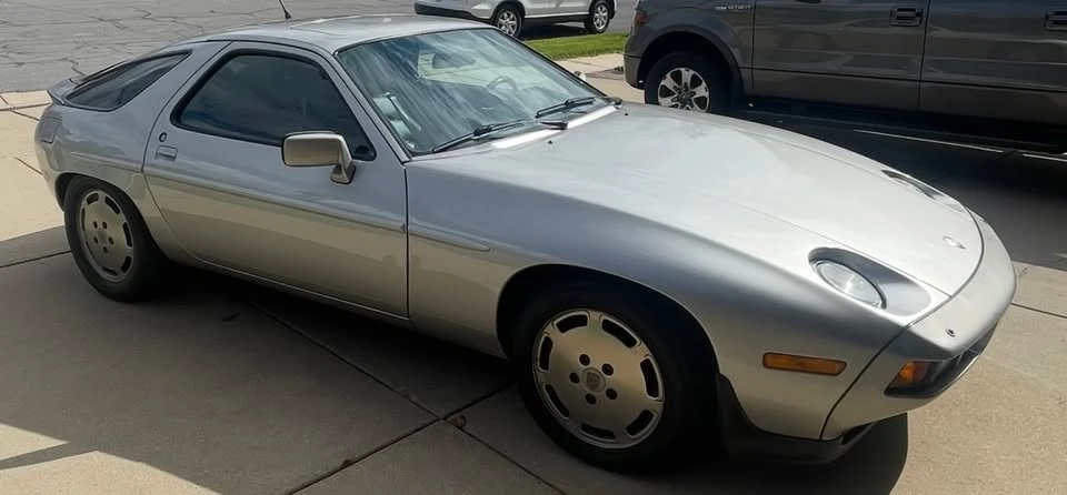 1983 Porsche 928 - Image 8 of 11
