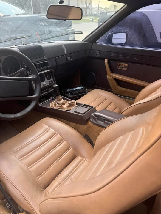 1983 Porsche 944 - Image 11 of 14