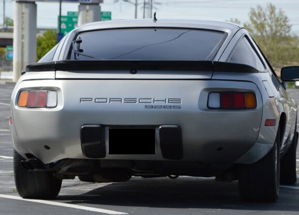 1983 Porsche 928 - Image 9 of 11