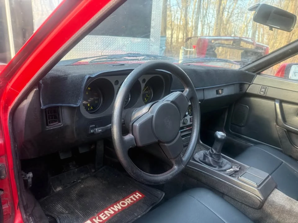 1983 Porsche 944 - Image 5 of 6