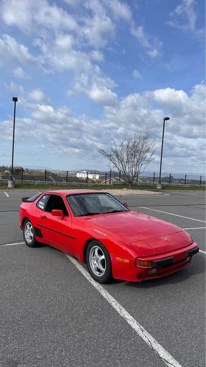 1983 Porsche 944 - Image 2 of 10