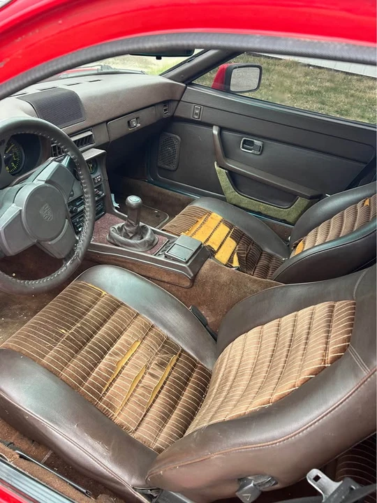 1983 Porsche 944 - Image 6 of 10