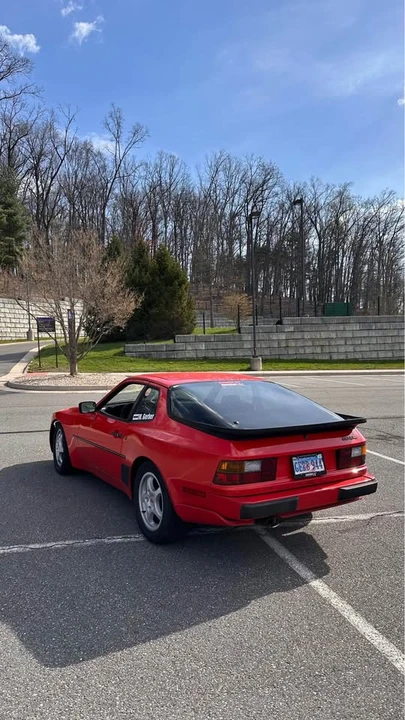 1983 Porsche 944 - Image 4 of 10