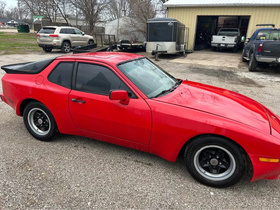 1983 Porsche 944 - Image 3 of 10