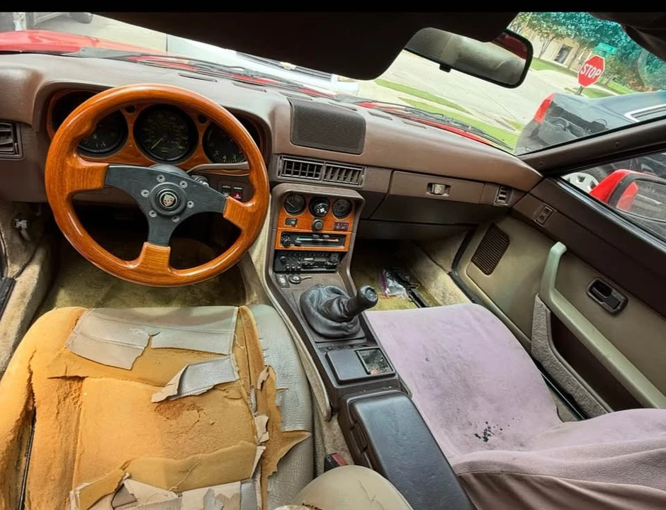 1983 Porsche 944 - Image 6 of 6