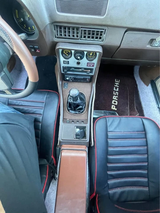 1983 Porsche 944 - Image 17 of 18