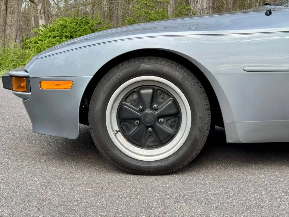 1983 Porsche 944 - Image 8 of 9