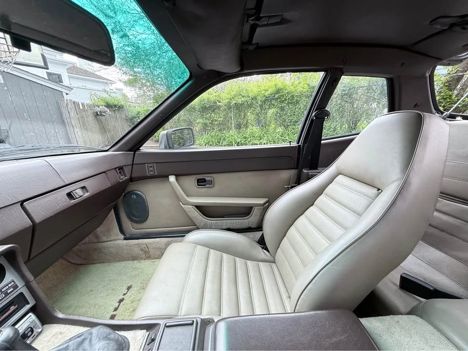 1983 Porsche 944 - Image 13 of 19