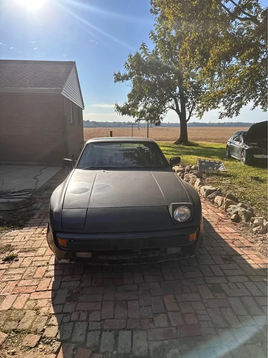 1983 Porsche 944 - Image 5 of 10
